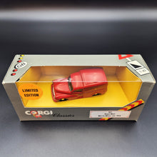 Load image into Gallery viewer, Corgi 1959 Morris Minor Van Royal Mail Red #C957/1 1986 Corgi Classics 1:43 Die Cast Model