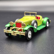 Load image into Gallery viewer, Matchbox 1931 Stutz Bearcat Green Models Of Yesteryear Y14