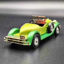 Load image into Gallery viewer, Matchbox 1931 Stutz Bearcat Green Models Of Yesteryear Y14