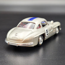 Load image into Gallery viewer, Solido Age D'or 1954 Mercedes 300 SL Coupe Gran Prix Silver #4503 1:43 Die Cast Model