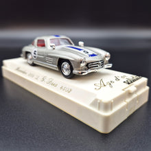 Load image into Gallery viewer, Solido Age D'or 1954 Mercedes 300 SL Coupe Gran Prix Silver #4503 1:43 Die Cast Model