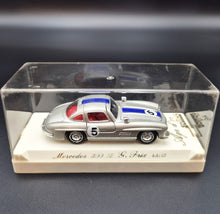 Load image into Gallery viewer, Solido Age D'or 1954 Mercedes 300 SL Coupe Gran Prix Silver #4503 1:43 Die Cast Model