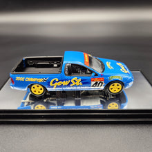 Load image into Gallery viewer, Classic Carlectables 2002 Ford AU XR8 Brute Gow St. Smash #40 - Warren Luff V8 Brute Series 1:43 Model