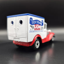 Load image into Gallery viewer, Matchbox 1989 Ford Model A Van Lion Group White Series 1-75 MB38 Limited Edition - Boxed