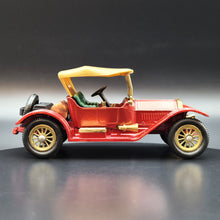 Load image into Gallery viewer, Matchbox 1914 Stutz Red Models Of Yesteryear 1969 Y8-3