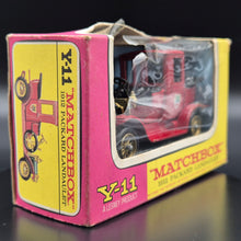 Load image into Gallery viewer, Matchbox 1912 Packard Landaulet Red Models Of Yesteryear 1968 Y11-2