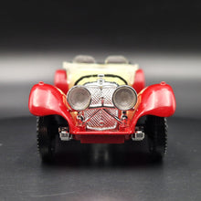 Load image into Gallery viewer, Solido Age D'or 1938 Jaguar SS 100 Roadster Cream #4002 1:43 Die Cast Model