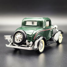 Load image into Gallery viewer, Superior Sunnyside 1932 Ford 3-Window Coupe Dark Green 1:30 SS 5744 Die Cast Model - Rare