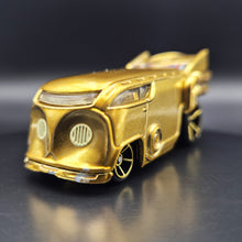 Load image into Gallery viewer, Hot Wheels 2015 C-3PO #13 Pearl Gold Star Wars Character Car