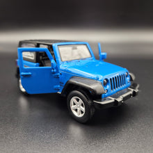 Load image into Gallery viewer, MSZ 2014 Jeep Wrangler Blue 1:43 Die Cast Car