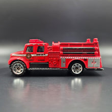 Load image into Gallery viewer, Matchbox 2007 International Pumper Red Fire 5 Pack Exclusive
