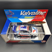 Load image into Gallery viewer, Classic Carlectables 2002 Holden VX Commodore Valvoline Garth Tander #1034-4 1:43 Model
