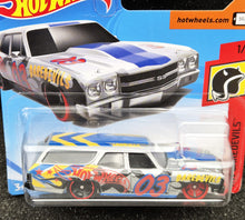 Load image into Gallery viewer, Hot Wheels 2018 '70 Chevelle SS Wagon Silver HW Daredevils 1/5 New