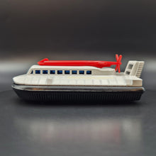 Load image into Gallery viewer, Matchbox 1973 SRN6 Hovercraft White #MB72 1-75
