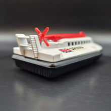 Load image into Gallery viewer, Matchbox 1973 SRN6 Hovercraft White #MB72 1-75