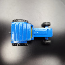 Load image into Gallery viewer, Matchbox 1978 Ford Tractor MB46 Blue Matchbox 1-75