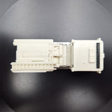 Load image into Gallery viewer, Matchbox 2010 Pierce Dash Fire Engine White MB56 Emergency Response 6/8