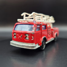 Load image into Gallery viewer, Majorette 1986 Pompier Ladder Fire Truck Red #207 Series 200