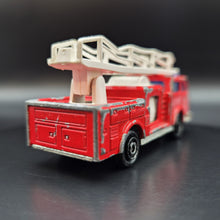 Load image into Gallery viewer, Majorette 1986 Pompier Ladder Fire Truck Red #207 Series 200