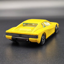 Load image into Gallery viewer, Bburago 1984 Ferrari Testarossa Yellow #4157 1:43 Die Cast 4100 Series