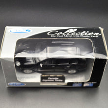 Load image into Gallery viewer, Welly 2010 Porsche Cayenne Turbo Black #42348 1:36 Collection Series