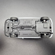 Load image into Gallery viewer, Welly 2010 Peugeot 207 White #42370 1:36 Collection Series