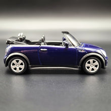 Load image into Gallery viewer, Welly 2010 Mini Cooper S Cabrio Purple #42359 1:36 Collection Series