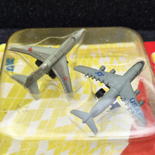 Load image into Gallery viewer, Micro Champs Micro Jets - USAF C-17 & Soviet Jet - 2 Pack