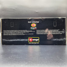 Load image into Gallery viewer, Bburago 1999 Porsche 911 996 Turbo Coupe Silver #33067 Gold Collection 1:18 Die Cast Car