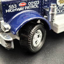 Load image into Gallery viewer, Matchbox 1986 Peterbilt Wrecker Truck K-121 Dark Blue Super Kings