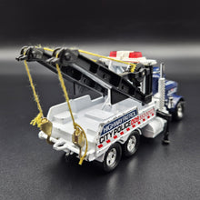Load image into Gallery viewer, Matchbox 1986 Peterbilt Wrecker Truck K-121 Dark Blue Super Kings