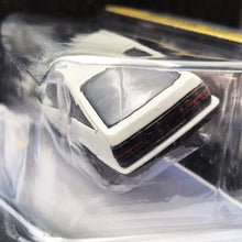 Load image into Gallery viewer, Explorafind 1986 Toyota AE86 Corolla Levin/Sprinter Trueno White 1:64 Die Cast Car New