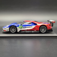 Load image into Gallery viewer, Bburago 2017 Ford GT Race Car #67 Red 1:32 Die Cast Car