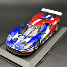 Load image into Gallery viewer, Bburago 2017 Ford GT Race Car #67 Red 1:32 Die Cast Car