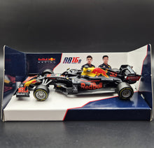 Load image into Gallery viewer, Bburago 2021 Red Bull Honda Racing Formula 1 RB16B Max Verstappen #33 1:43