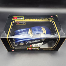 Load image into Gallery viewer, Bburago Mercedes-Benz 300 SL (1954) Gullwing Blue #3013 1:18 Die Cast Car