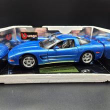 Load image into Gallery viewer, Bburago 1997 Chevrolet Corvette Blue #3356 1:18 Gold Collection Die Cast Car