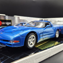 Load image into Gallery viewer, Bburago 1997 Chevrolet Corvette Blue #3356 1:18 Gold Collection Die Cast Car
