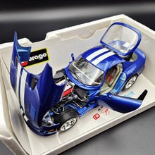 Load image into Gallery viewer, Bburago 1996 Dodge Viper GTS Coupe Blue #3030 1:18 Die Cast Car