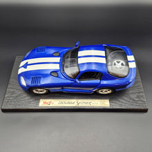 Load image into Gallery viewer, Maisto 1996 Dodge Viper GTS Coupe Blue #31832 1:18 Special Edition Die Cast Car
