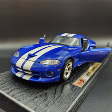 Load image into Gallery viewer, Maisto 1996 Dodge Viper GTS Coupe Blue #31832 1:18 Special Edition Die Cast Car