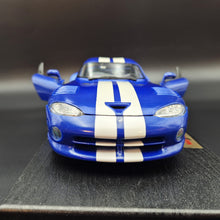 Load image into Gallery viewer, Maisto 1996 Dodge Viper GTS Coupe Blue #31832 1:18 Special Edition Die Cast Car