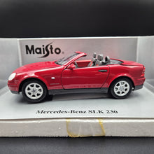 Load image into Gallery viewer, Maisto 1996 Mercedes-Benz SLK 230 Cabriolet Red #31838 1:18 Die Cast Car