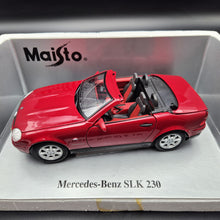 Load image into Gallery viewer, Maisto 1996 Mercedes-Benz SLK 230 Cabriolet Red #31838 1:18 Die Cast Car