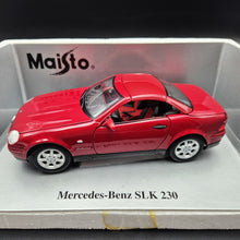 Load image into Gallery viewer, Maisto 1996 Mercedes-Benz SLK 230 Cabriolet Red #31838 1:18 Die Cast Car