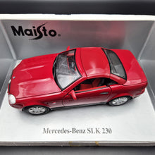 Load image into Gallery viewer, Maisto 1996 Mercedes-Benz SLK 230 Cabriolet Red #31838 1:18 Die Cast Car