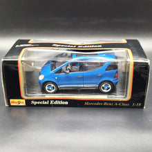 Load image into Gallery viewer, Maisto 1997 Mercedes-Benz A-Class Blue #31841 1:18 Die Cast Car