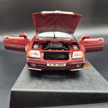 Load image into Gallery viewer, Maisto 1989 Mercedes-Benz 500SL Convertible Dark Red #31801 1:18 Special Edition Die Cast Car