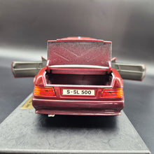 Load image into Gallery viewer, Maisto 1989 Mercedes-Benz 500SL Convertible Dark Red #31801 1:18 Special Edition Die Cast Car