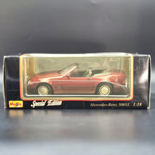 Load image into Gallery viewer, Maisto 1989 Mercedes-Benz 500SL Convertible Dark Red #31801 1:18 Special Edition Die Cast Car